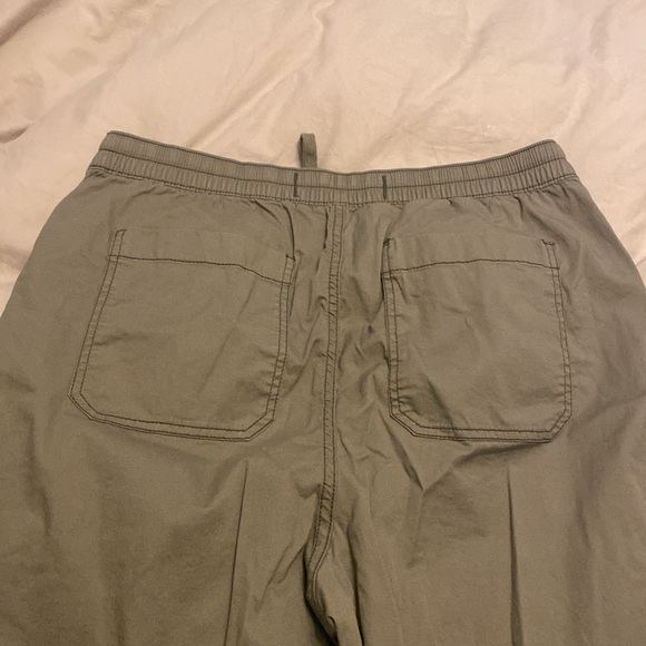 Women’s Hollister Parachute Baggy Pants size Medium - Picture 5 of 6